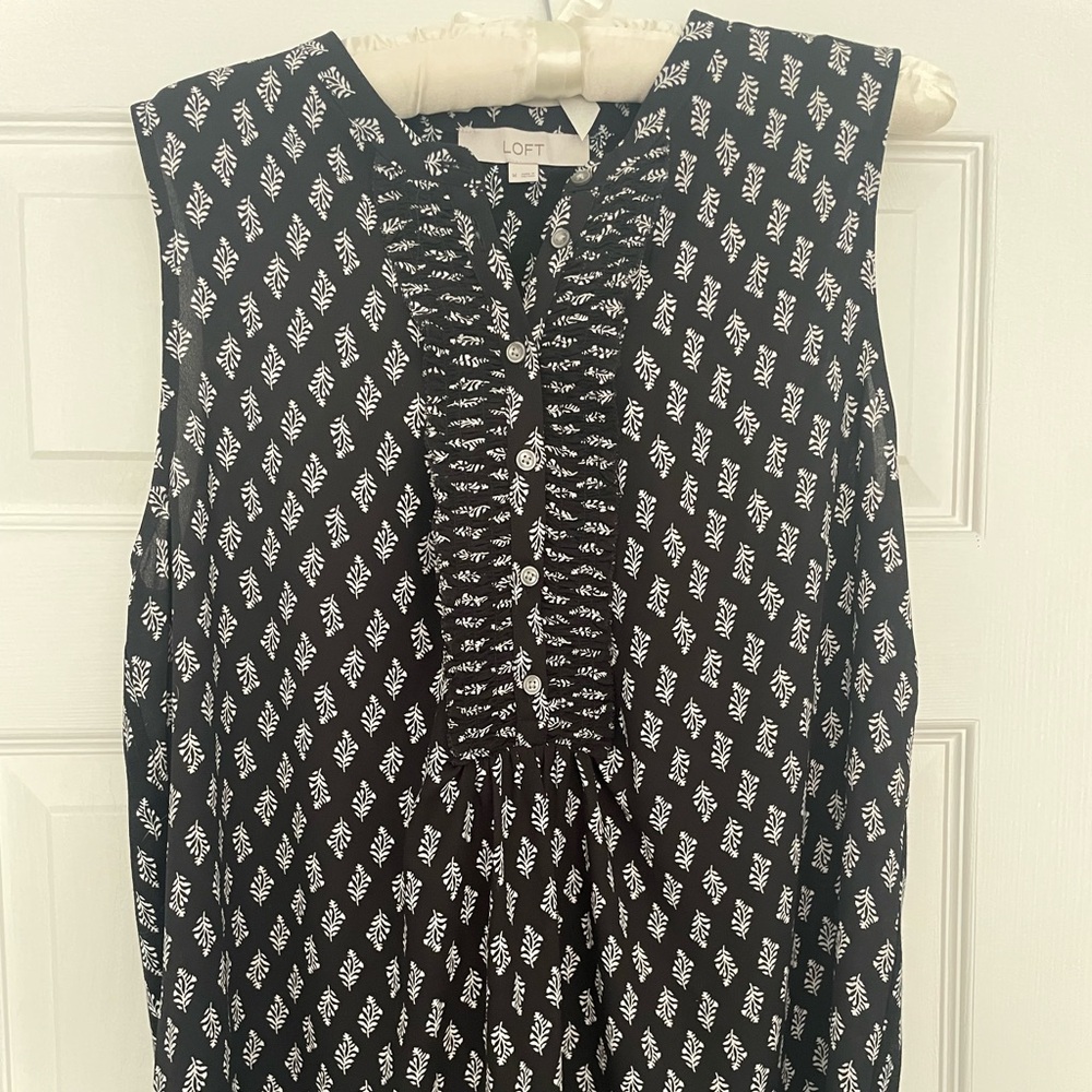 LOFT Black and White Sleeveless Blouse with Mandarin Collar